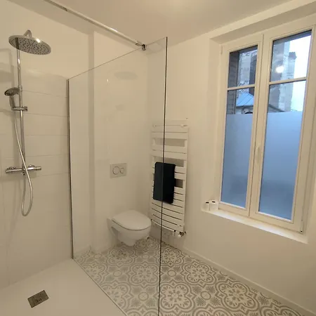 Nyaraló Le Clos Saint-crepin, Votre Maison De Charme *