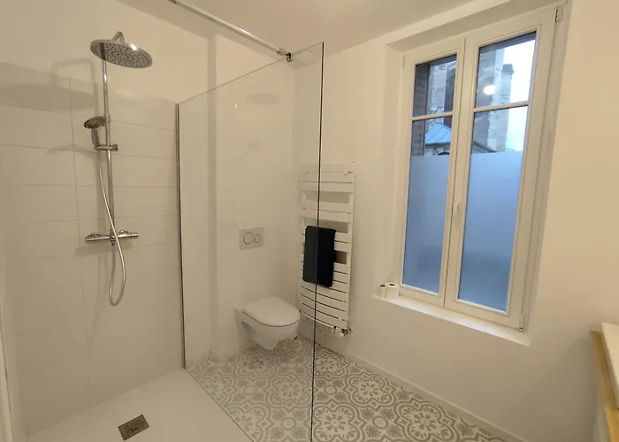 Nyaraló Le Clos Saint-crepin, Votre Maison De Charme *